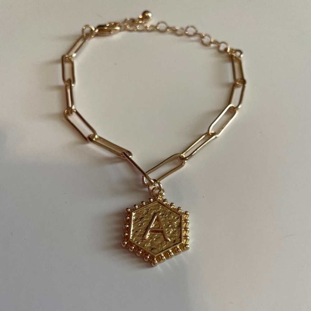 💥NEW ARRIVAL!💥 A Initial Monogram Adjustable Bracelet